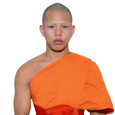 รูปของ สามเณรศตวิตต์ นิลทองคำ